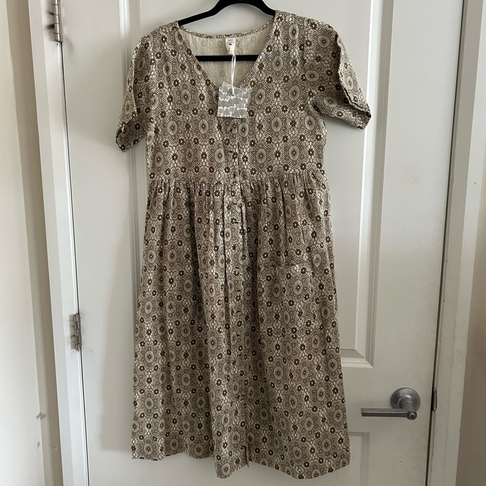 Kate Quinn Beige Floral Kids Dress - Picture 1 of 7